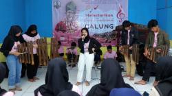 Ganjar Pranowo Lestarikan Seni Tradisional Sunda, Relawan Gelar Pertunjukkan Calung di Bandung<