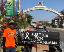 Dikawal Suporter, Keluarga Korban Tragedi Kanjuruhan yang Gowes dari Malang Tiba di Pati