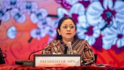 Skripsi Tak Wajib Jadi Syarat Kelulusan Mahasiswa, Ketua DPR: Bentuk Kemerdekaan Belajar