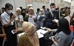 Lowongan Kerja di 25 Perusahaan Mencari 800 Pegawai Perbankan hingga IT