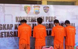 Komplotan Peretas HP dengan Modus Sebar File APK Ditangkap