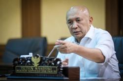 Menkop Teten Sebut Penjualan Baju Bekas di IG Ilegal: Itu Tindak Pidana!
