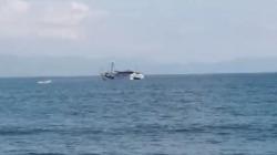 Terekam Video Detik-Detik Kapal Bawa 11 ABK Tenggelam di Perairan Mamuju
