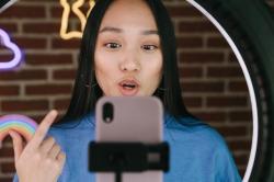 Apa Itu Content Creator? Cari Tahu di Sini<