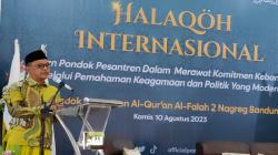 Halaqah Internasional di Ponpes Al-Falah Bandung, Kang Ace Ajak Santri Rawat dan Jaga NKRI<