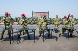 Keterampilan Komponen Cadangan Bongkar Pasang Senjata dengan Mata Tertutup