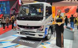 Rayakan Ulang Tahun ke-60, Truk Listrik Fuso eCanter Melantai di GIIAS 2023