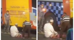 Viral Seorang Pria Gelar Sajadah Sholat di Tengah Jalan Raya, Warga Panik Dikira Ada Kecelakaan