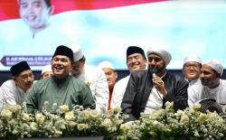Momen Erick Thohir Hadiri Kemeriahan Sholawat Bersama di Pasuruan<