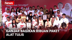 Ganjar dan Sejumlah Influencer Bagikan Ribuan Paket Alat Tulis, Semoga Menginspirasi