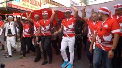 Ridwan Kamil Hadiri Festival Merah Putih di Bogor, Arak Bendera Raksasa 100 Meter<