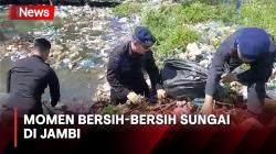 Kapolda Jambi Terjun Bersih-Bersih Sampah di Sungai, Sambut HUT Kemerdekaan