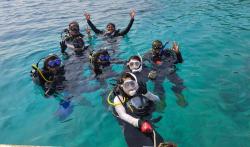 Kenalkan Ekosistem Terumbu Karang, FPIK Undip Latih Mahasiswa Jepang Kuasai Selam SCUBA<