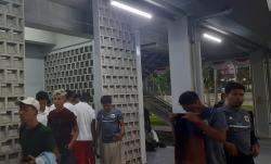 Patut Dicontoh! Timnas Indonesia U-17 Salat Berjemaah di Lapangan GBK usai Latihan