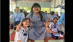 Bikin Haru, Ayah di Thailand Pakai Gaun Perempuan Demi Rayakan Hari Ibu dengan Anak