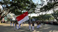 Gelar Upacara HUT Ke-78 Kemerdekaan RI, Warga Kota Baru Parahyangan KBB Kompak Pakai Batik dan Kebaya<