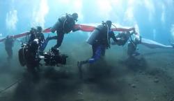 Pengibaran Merah Putih di Bawah Laut, Puluhan Penyelam Bentangkan Bendera 78 Meter di Bali