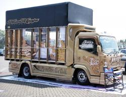 Modifikasi Truk Mewah di GIIAS 2023, Interior Mahal seperti Hotel Berjalan