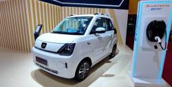 Dobrak Harga di Bawah Rp200 Juta, Seres E1 Jadikan Mobil Listrik Lebih Merakyat