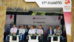 Nikmati Sunset Labuan Bajo Bareng Delegasi AMMTC, Kapolri: Kita Serap Energi Positif Majukan ASEAN