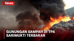 Diduga dari Puntung Rokok, Gunungan Sampah di TPA Sarimukti Terbakar<