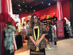 Desainer Mel Ahyar Pamerkan Keindahan Tenun Lombok dan NTT di Warisan Budaya Indonesia