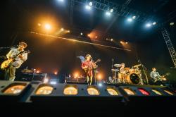 Jawab Rasa Penasaran Fans, Asian Kung-Fu Generation Sukses Menghentak Jakarta