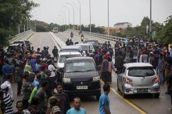 Aksi Blokir Jalan Jelang Rencana Pengembangan Kawasan Ekonomi di Batam