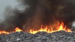 TPA Sarimukti KBB Masih Terbakar, Plh Wali Kota Bandung Minta Warga Pilah Sampah<
