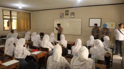Tangkal Radikalisme dan Terorisme, Polisi Beri Penyuluhan kepada Pelajar di Ciamis<
