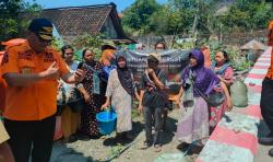 BPBD Semarang Suplai 67 Tangki Air Bersih untuk Ribuan Warga Terdampak El Nino