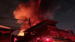 Kebakaran Permukiman Seberang Pemkot Jakpus Hanguskan 154 Bangunan, 2 Orang Tewas
