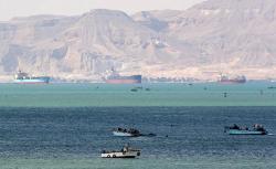 Dua Kapal Tanker Tabrakan di Terusan Suez, Salah Satunya Berbendera Singapura