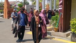 Penipuan Tenaga Kerja, Ratusan Korban Ajukan Sidang Sita Aset ke PN Kota Cirebon<