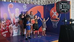 Penonton asal Rusia Terpuaskan Nonton FIBA World Cup 2023 di Indonesia Arena