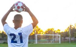 5 Pesepak Bola dengan Lemparan ke Dalam Terjauh, Nomor 1 dari Asia Tenggara 