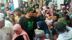 Ribuan Emak-Emak Rela Berdesakan demi Ikuti Tradisi Ngurisan Jelang Hultah NWDI Ke-88