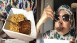 Viral Emak-Emak Berhijab Buat Konten Cara Halal Makan Daging Babi, Netizen: Lina Mukherjee Kedua<