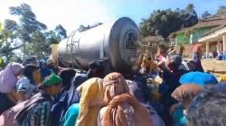 Kekeringan, 2 Kampung di Cintanagara Garut Krisis Air Bersih<