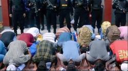 Beredar Video Ratusan Santri Sujud Syukur Usai Disekap Panji Gumilang, Begini Faktanya