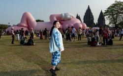 Senang Patung KAWS Dipajang di Prambanan, Ketua DPR Beberkan Dampaknya untuk Ekonomi Indonesia