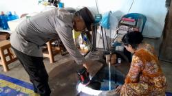 Miris, Warga Jambi Minta Air di Rumah Tetangga Harus Beli Token Listrik<