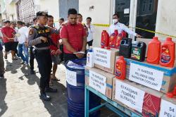 Produsen Oli Palsu Ditangkap Ditreskrimsus Polda Sumut