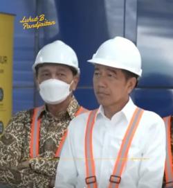 Luhut Kenang Momen ketika Ditunjuk Jokowi Selesaikan Proyek LRT Jabodebek 