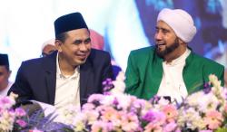  Pesan Menyentuh Gus Yasin dan Habib Syech untuk Warga Jateng saat Hadiri Grobogan Bersholawat<