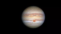 Ada Kilatan Cahaya di Jupiter, Diduga Berkaitan dengan Dampak Komet