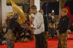 Ganjar Pranowo Dapat Dukungan dari Seniman Wayang Kulit 