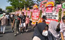 Deretan Karangan Bunga Perpisahan Ganjar, Ada yang Unik dan Lucu hingga Bikin Ngakak 