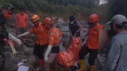 Geger, Warga Ciamis Temukan Mayat Perempuan Tersangkut Bebatuan Sungai Citanduy<