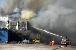 Kapal Feri Terbakar di Merak Diduga dari Percikan Api Truk Angkut Motor